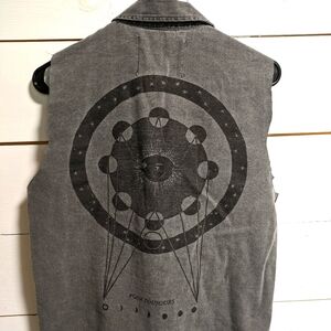 Knot sisters witchy cut out